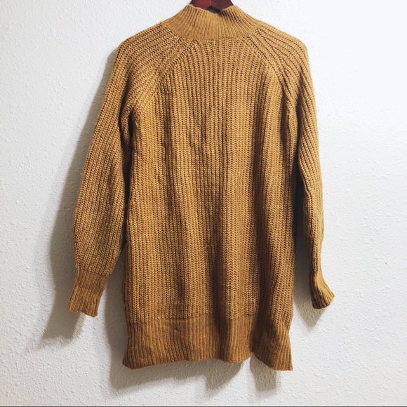 Wool turtle neck sweater - Picture 2 of 6